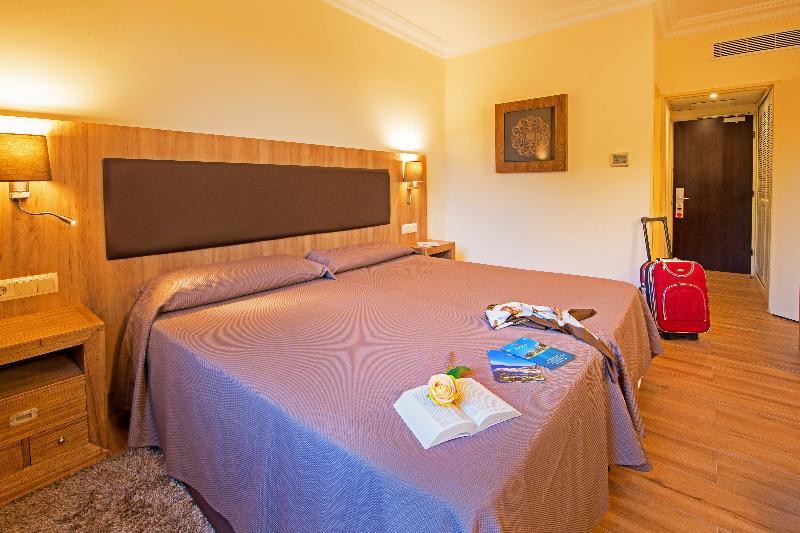Hotel Eden Park By Brava Hoteles Riudellots de la Selva Luaran gambar